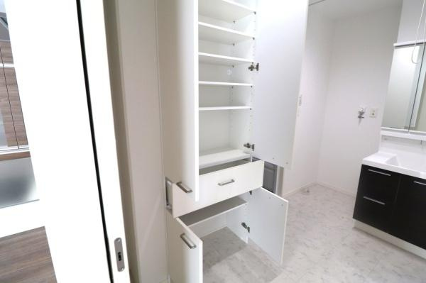 宮崎市月見ヶ丘　中古戸建の収納