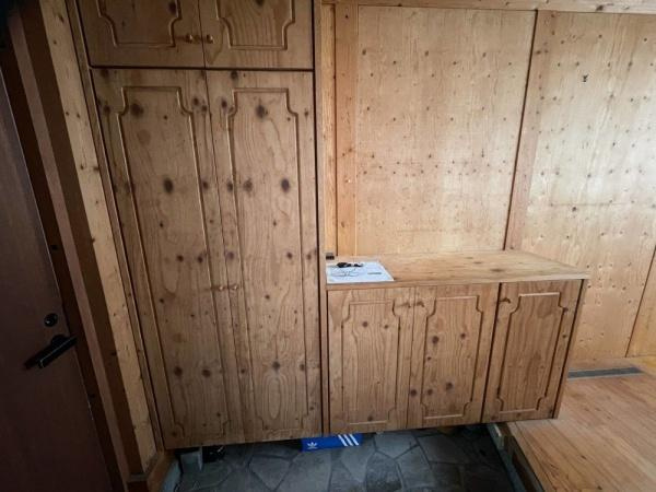 宮崎市清武町加納　中古戸建の玄関