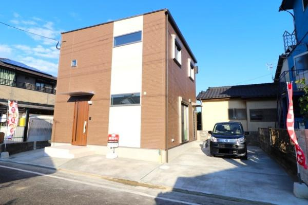 宮崎市昭和町モデル　戸建の駐車場|【駐車場】
駐車スペース2台可能。（車種によります）