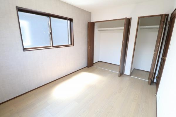 宮崎市高岡町飯田モデル２号地　戸建の洋室|【2階洋室】
シンプルなお部屋にしているため、どんな家具の配置やデザインもフィットするお部屋です。