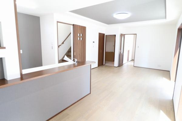 宮崎市高岡町飯田モデル２号地　戸建の居間・リビング|【リビング】
ご家族みんながゆったりくつろげるリビング！