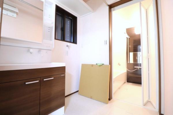 宮崎市高岡町飯田モデル２号地　戸建の独立洗面台|【洗面台】
洗面台は嬉しいシャンプードレッサー！