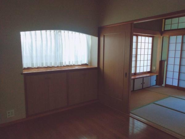 宮崎市月見ヶ丘　中古戸建の居間・リビング