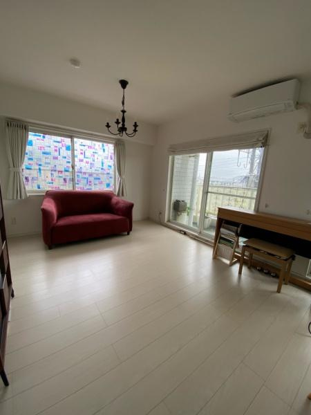 セントヒルズマリーナ宮崎・弐番館の居間・リビング