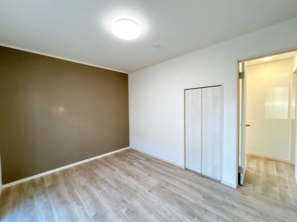 玉村町樋越　中古1379の洋室