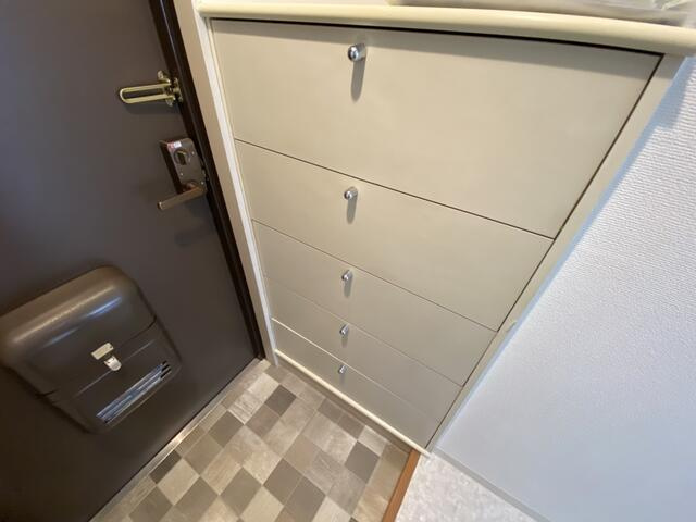 中野区上高田１丁目の賃貸マンションの玄関