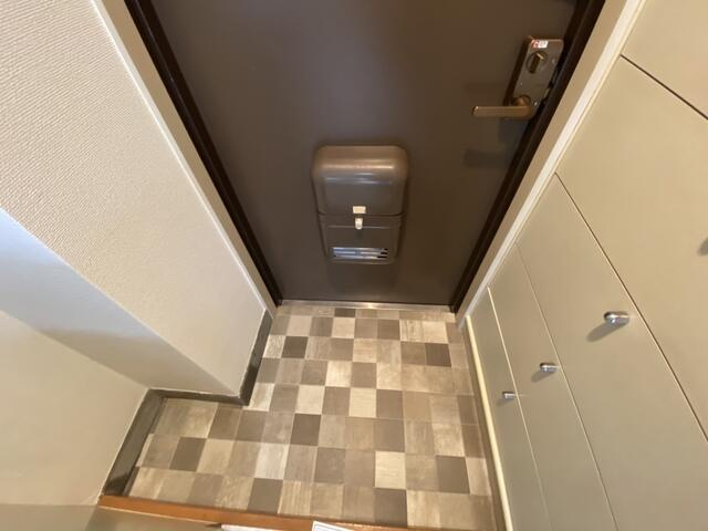 中野区上高田１丁目の賃貸マンションの玄関