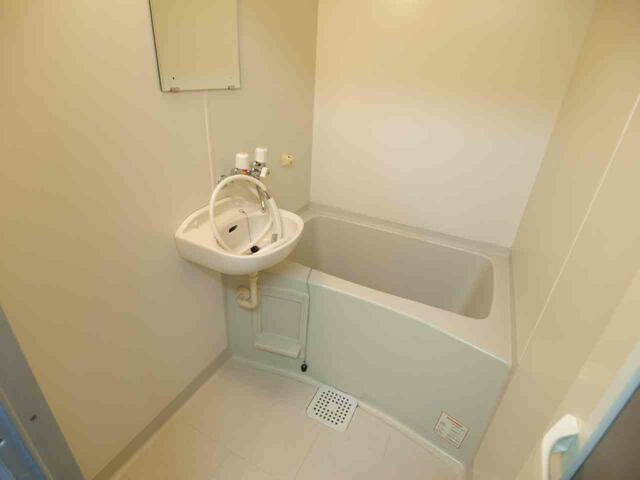 チェリーヒル東中野 の浴室