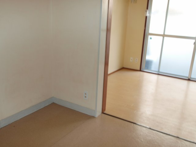 グリーンヒル秀和 の居間・リビング