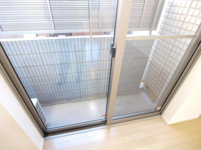 メゾン文園 のバルコニー