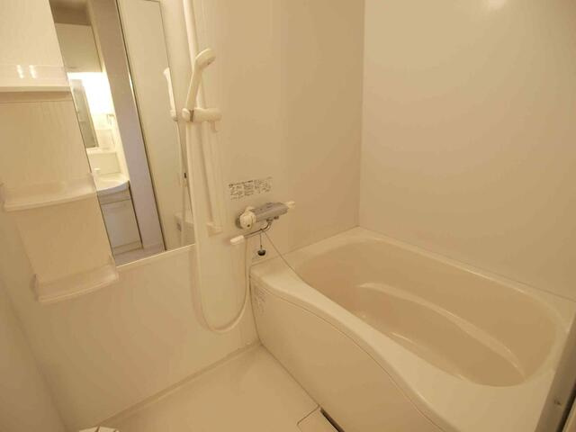 メゾン文園 の浴室