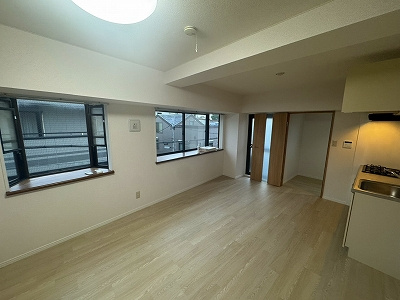 プレジール中嶋 の居間・リビング