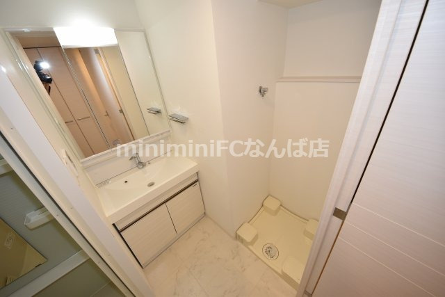 ラ・フォルム本町WESTの洗面所