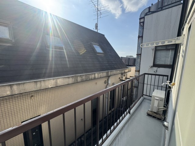 石田ビルのバルコニー