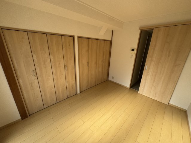 石田ビルの居間・リビング