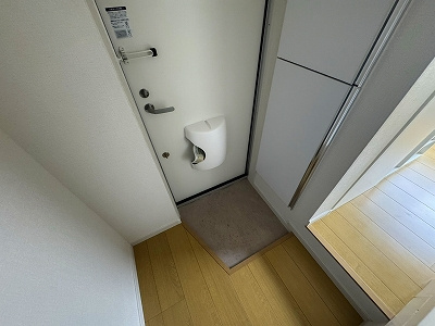 レナータ の玄関