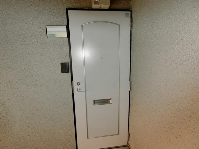 プレジール東中野 の玄関