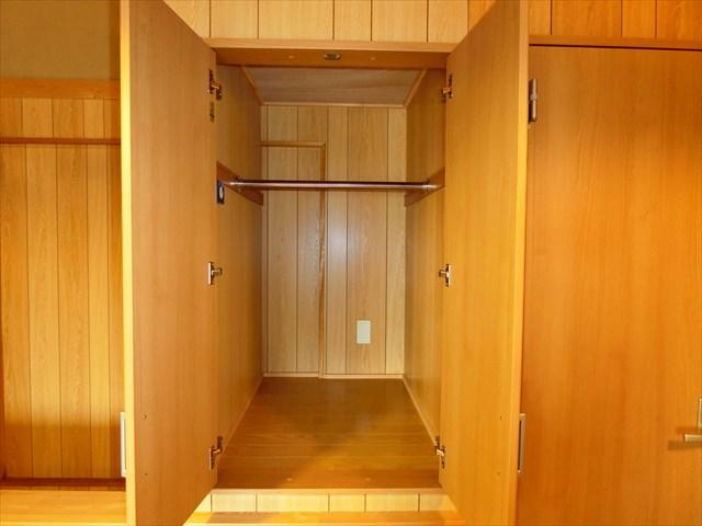 東秋留メゾネットの収納