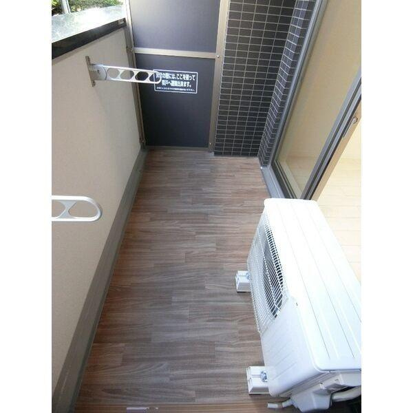 ディアレイシャス上前津のバルコニー