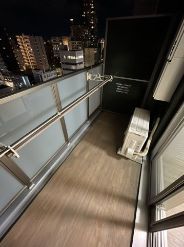 プレサンス上前津グレース　名古屋市賃貸　仲介手数料無料のバルコニー