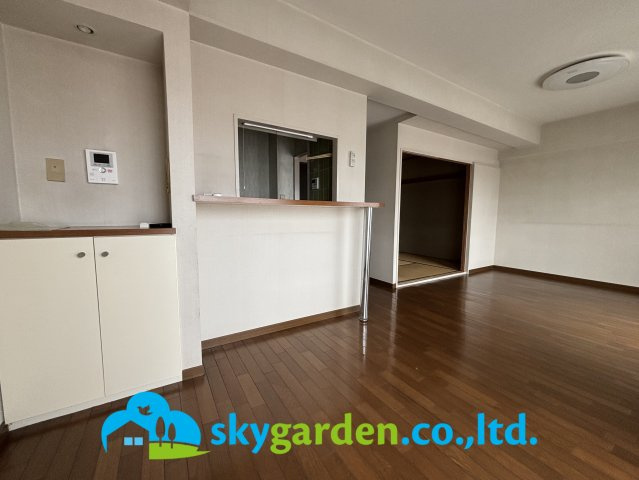 朝日プラザ平塚２の居間・リビング