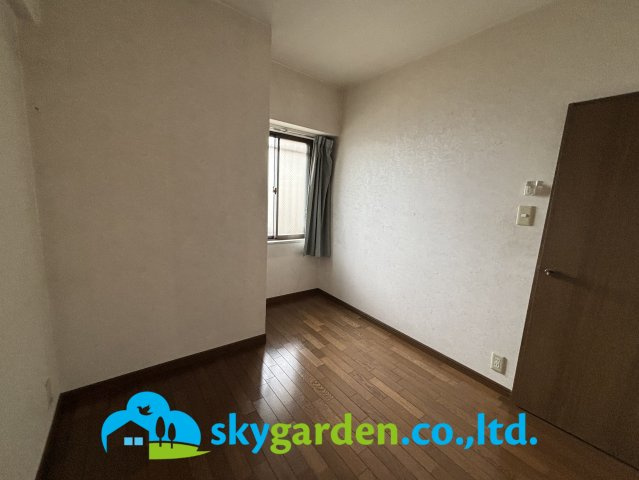 朝日プラザ平塚２の洋室