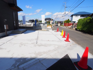 【駐車場】