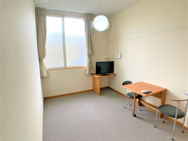 【居間・リビング】 | 設備・使用は号室により異なる為、現況を優先致します。