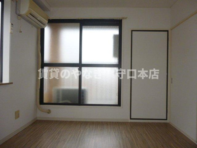 【洋室】 | メゾンズイエン