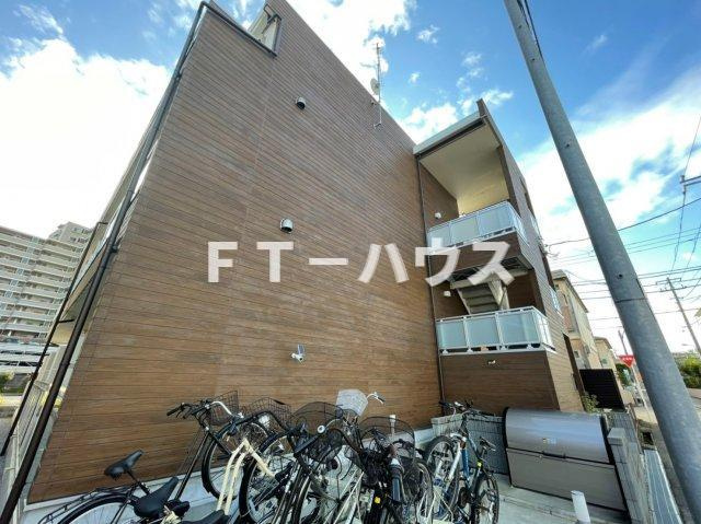 千葉市花見川区幕張本郷３丁目のアパート