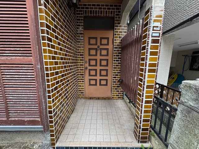 RH草尾のエントランス