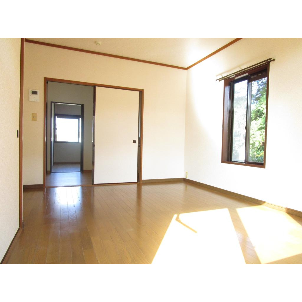 ル・ソレイユⅡの居間・リビング