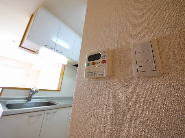 プロムナードⅡの設備|給湯のリモコン