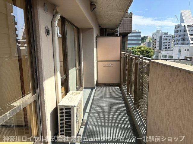 【バルコニー】