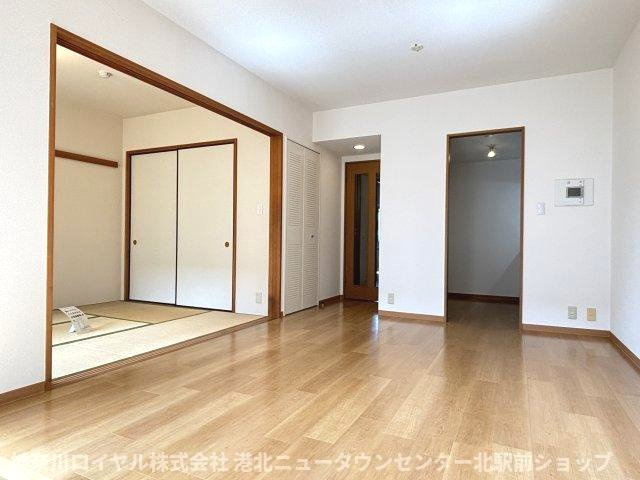 【居間・リビング】
