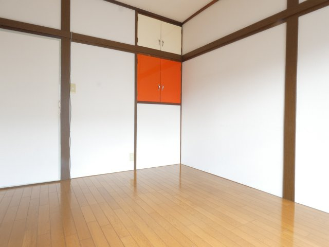 【寝室】