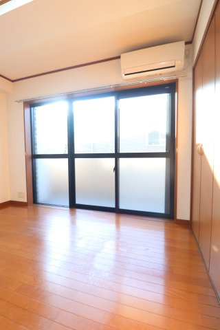 ＭＹＣパレス元住吉の洋室