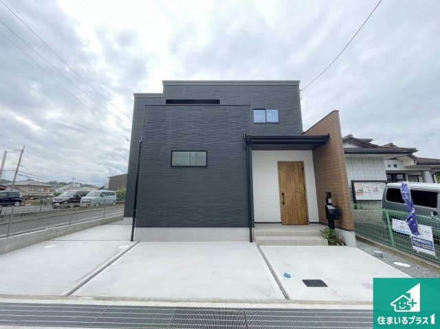 桜井市安倍木材団地　新築一戸建ての外観|安心の10年保証！外観を美しく保ち、雨水で汚れを落とします！気になることがありましたら、お気軽にお問い合わせください！