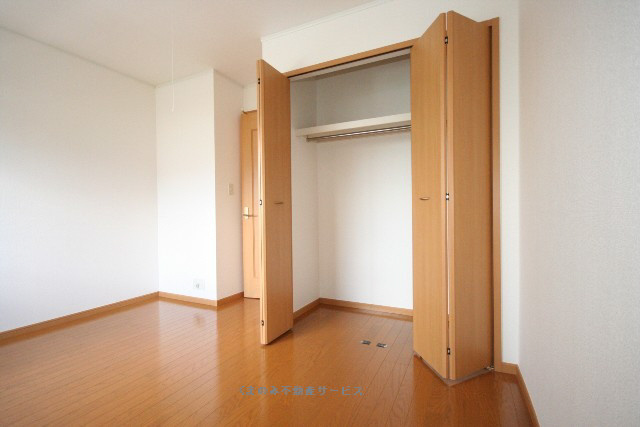 【収納】 | オアシスＡ | 十分な収納スペースがあります
オアシスA棟　203号室　2008/7/26撮影