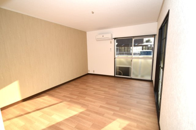 【居間・リビング】 | メイプルハウスＡ