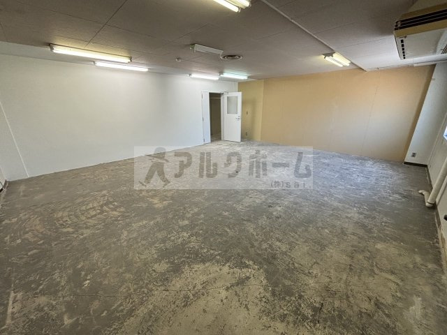 豊栄ビルの内装