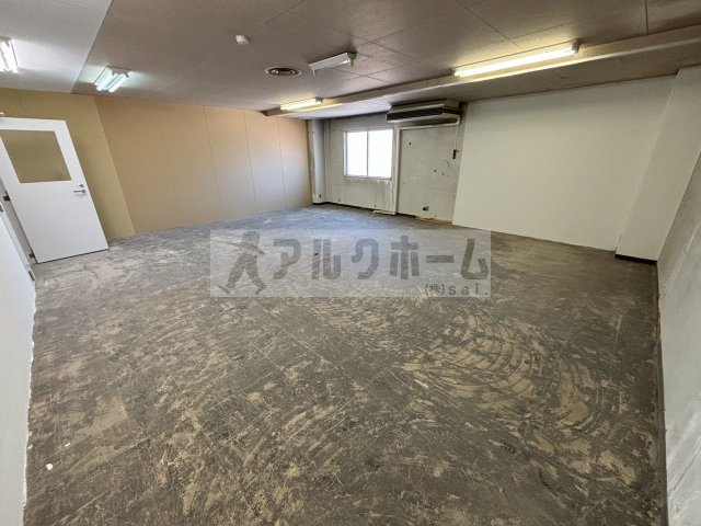 豊栄ビルの内装