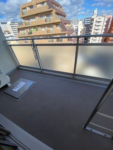 エスティ・ロアール神戸西のバルコニー