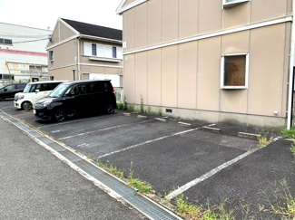 【駐車場】