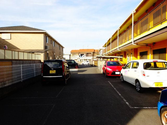 ヴィルフォーレ　ミチハタの駐車場