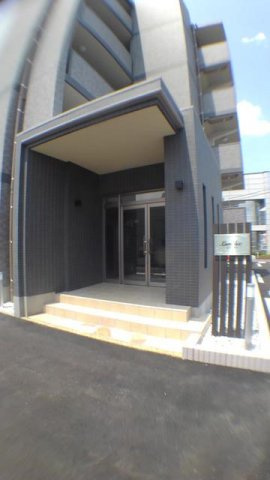 ルミリクスのエントランス|清潔なエントランスです★