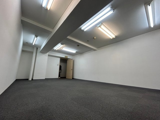 第６松屋ビルの内装