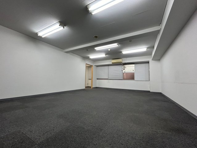 第６松屋ビルの内装