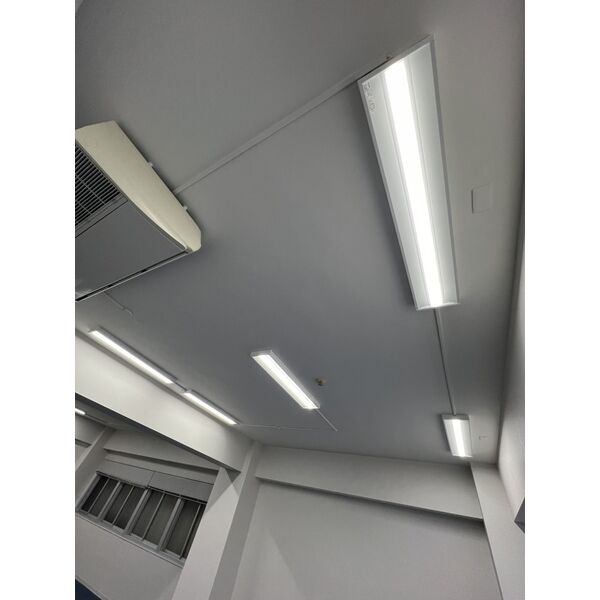 大阪市北区東天満２丁目の事務所の内装