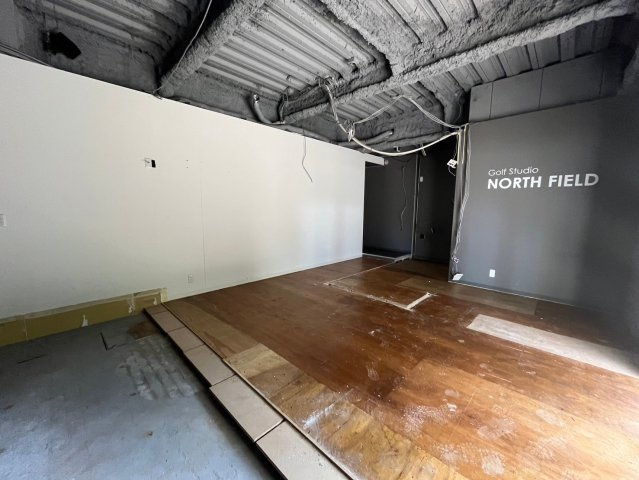 TATロイヤルビルの内装